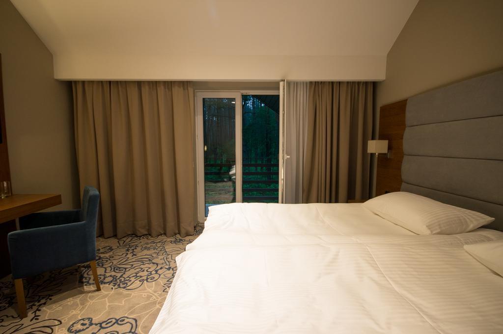 Rezydencja Sosnowa Luxury Hotel Янув-Любельский Экстерьер фото
